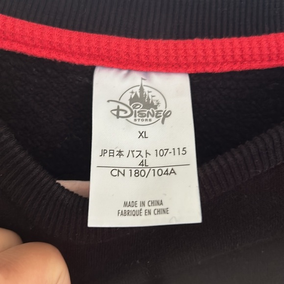Authentic Mickey and Minnie Disney sweatshirt - Picture 2 of 3